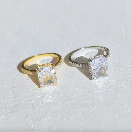 SHINY RADIANT RECTANGLE CUT DIAMOND RING