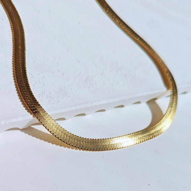 HERRINGBONE CHAIN NECKLACE